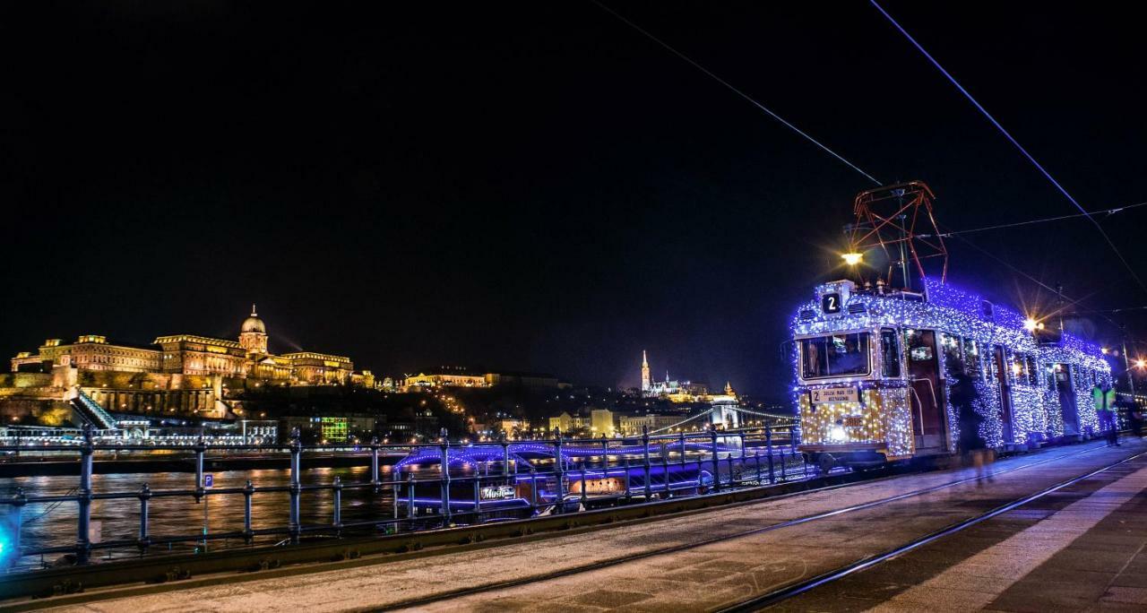 Chain Bridge Apartment Budapeste Exterior foto