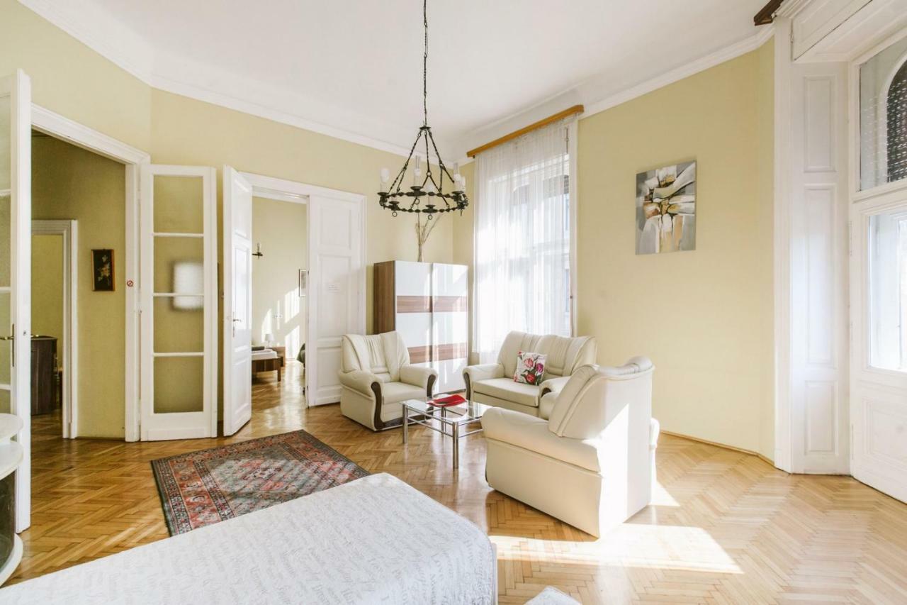 Chain Bridge Apartment Budapeste Exterior foto